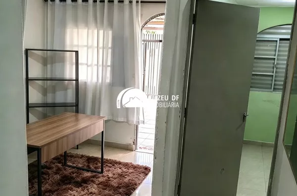 Elizeu Imóveis vende casa com 3 quartos na QE 38 do Guará - Foto 5