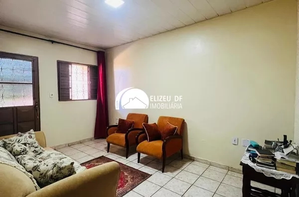 Elizeu Df Imobiliária vende casa no Riacho Fundo II 