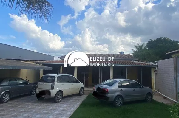 Excelente casa 3 quartos a venda na Rua 3 Vicente Pires condomínio fechado 
