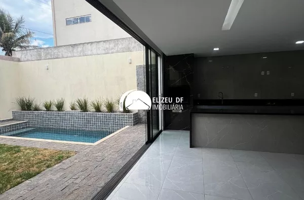 Elizeu DF Imobiliária Vende Casa no Guará Park com 4 suítes