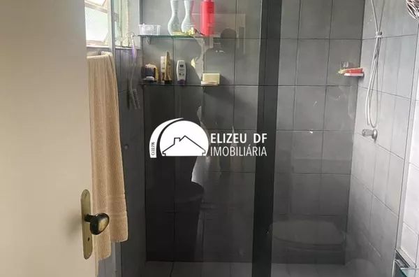 Casa com 04 residências com acessos independentes