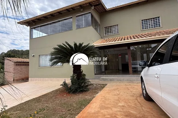 Elizeu Df imobiliária ALUGA linda Casa no Condomínio Ville de Montagne Jardim Botânico