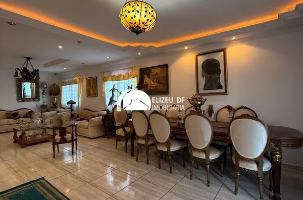 Ótima casa ampla com lote de 504 m² em condomínio na parte nobre do Guara Park