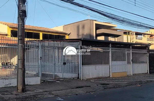Elizeu DF Imobiliária vende casa com 3 quartos sendo 1 suíte, Taguatinga Sul