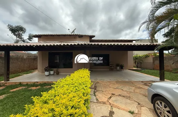 Elizeu Df Imobiliária vende excelente casa no Setor de Mansões 