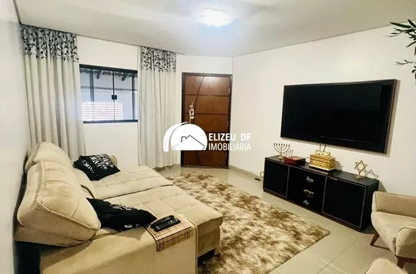 Excelente casa reformada em Taguatinga. Oportunidade! 