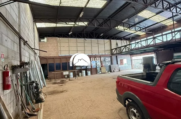 Elizeu DF Imobiliária vende Galpão na QE 40, Guará II