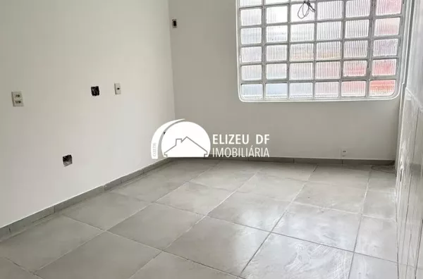 Elizeu Imóveis aluga Loja com 45 m² na QR 3 da Candangolândia
