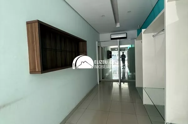 Excelente sala comercial com subsolo e sobre loja a venda na Asa Sul Brasília 