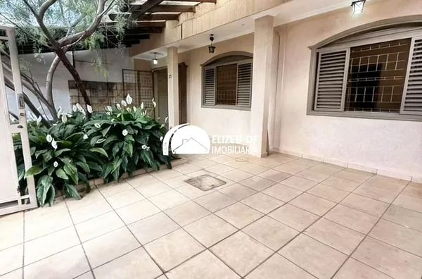 Lindo sobrado para venda na Qe 21 Guará 2  Reformado.     