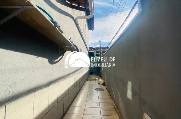 LINDA CASA COM 4 QUARTOS - COLONIA AGRICOLA/SAMAMBAIA