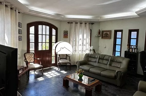 Sobrado para venda na QE 08 Guará 1 Brasília  