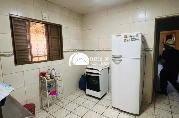 Elizeu Df Imobiliária vende casa no Riacho Fundo II 