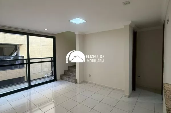 Elizeu DF Imobiliária vende apartamento duplex no Edifício Alfa Mix