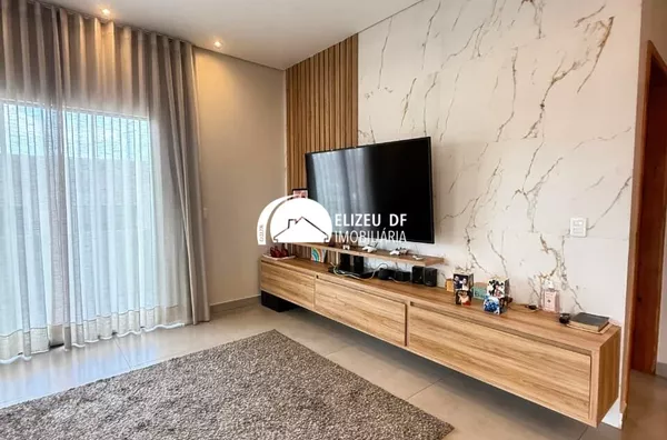 Excelente casa reformada com área de lazer completa em Arniqueiras próximo ao Dona de Casa