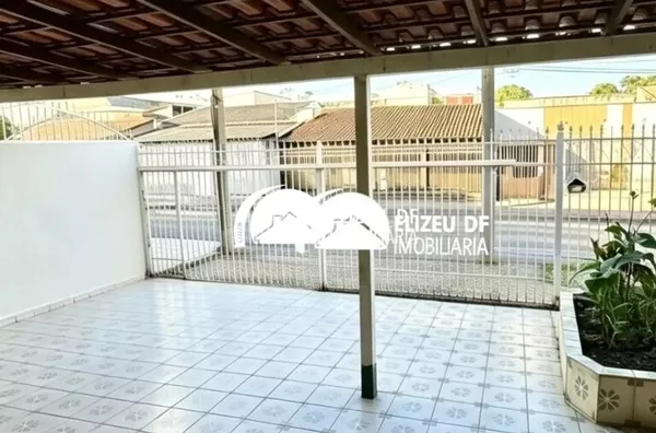 Elizeu DF Imobiliária vende casa na QI 7 do Guará I 