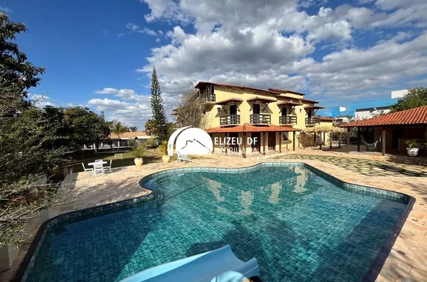 Magnífica casa à venda no Setor de Mansões Park Way, Brasília