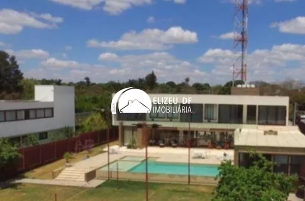 Linda casa a venda no Lago Sul - Exclusividade na região. 