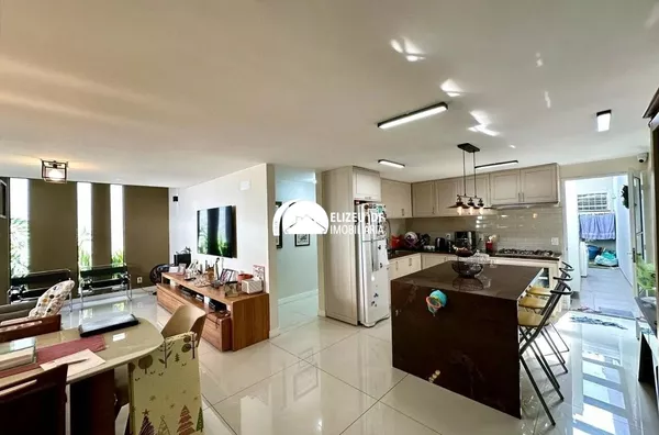 Elizeu DF Imobiliária vende casa na QE 13 do Guará II