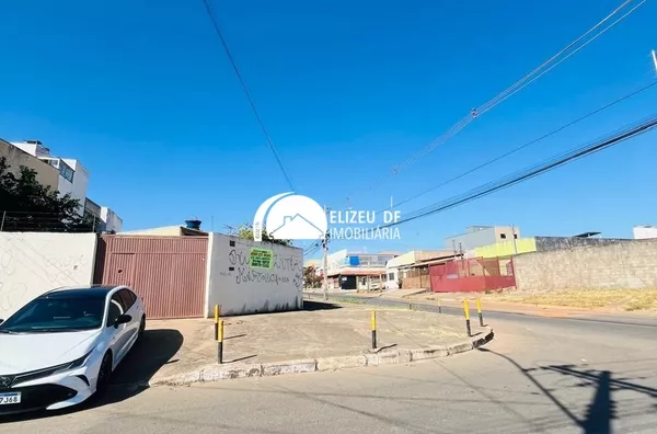Elizeu Df Imobiliária vende casa no Riacho Fundo II 