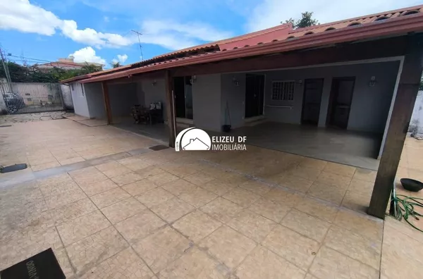 Elizeu DF Imobiliária aluga casa com 4 quartos, na Região Dos Lagos (sobradinho)