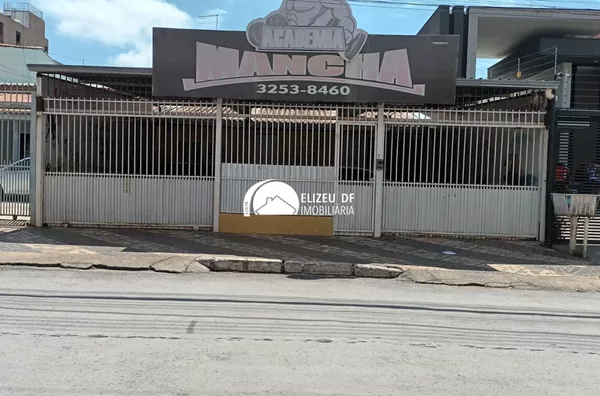 Elizeu DF Imobiliária vende casa com 3 quartos sendo 1 suíte, Taguatinga Sul