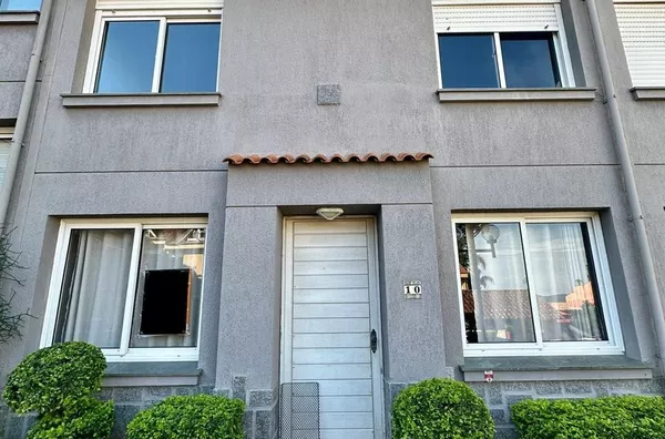 Casa em condomínio - Bairro Cristal 