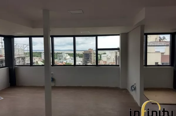 Duplex Comercial no Bairro Menino Deus - COD 694