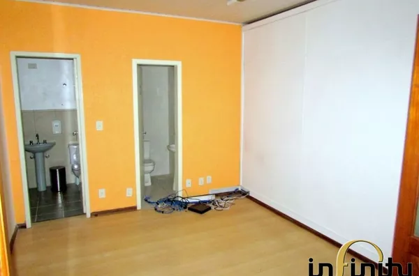 Casa em Canoas - COD 695