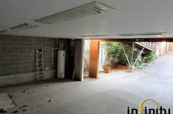 Casa em Canoas - COD 695