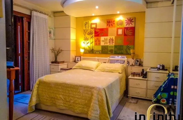 Casa Residencial no Bairro Chacara das Pedras - COD 710