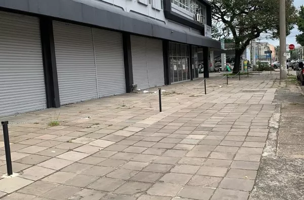 Prédio Comercial na Av. Brasil