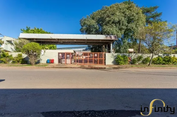 Pavilhão na Av. das Industrias