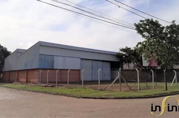 Pavilhão na Av. Das Industrias