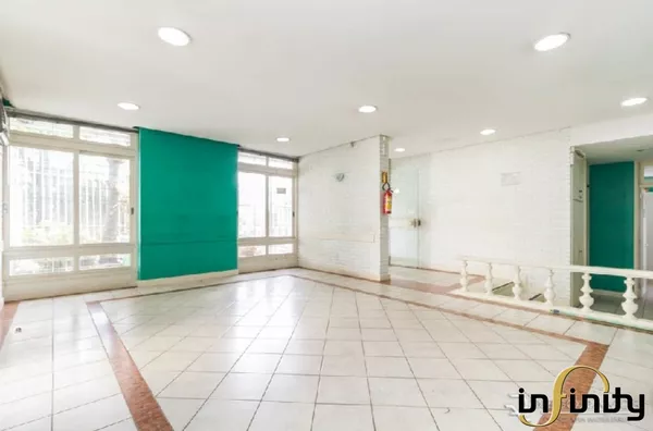 Casa Comercial no Bairro Higienópolis - COD 676