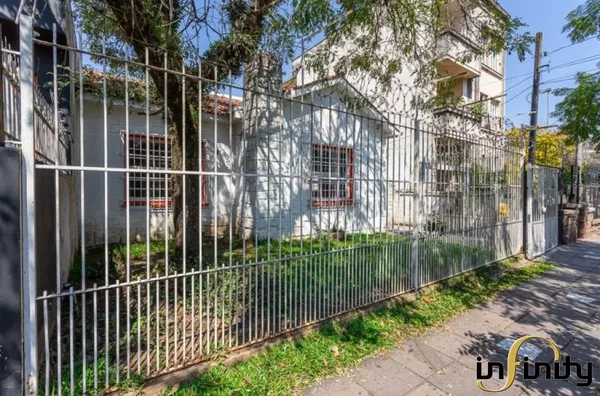 Casa comercial no bairro menino deus porto alegre