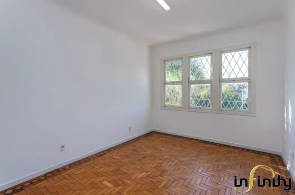 Casa Comercial para locação na Protasio Alves