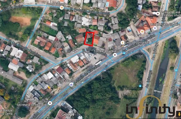 Casa Residêncial no Bairro Jardim Carvalho - CÓD 020