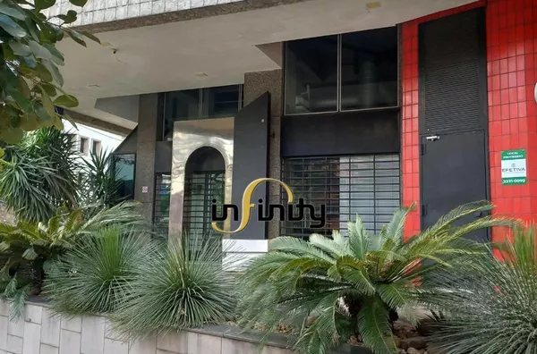 Loja Comercial de 130 m² com Mezanino, Copa e Acesso Independente