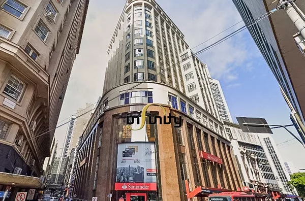Sala comercial no coração do Centro Histórico