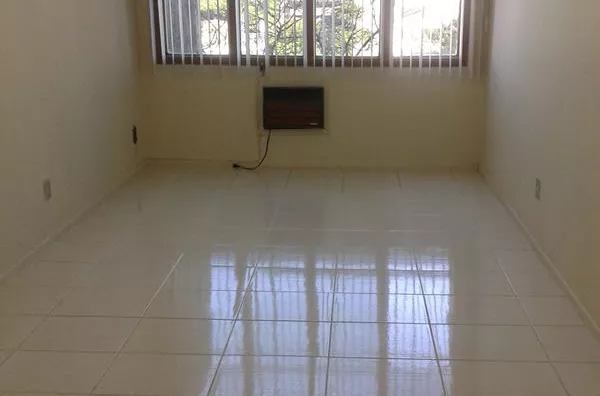 Conjunto no Bairro Petrópolis -CÓD 445