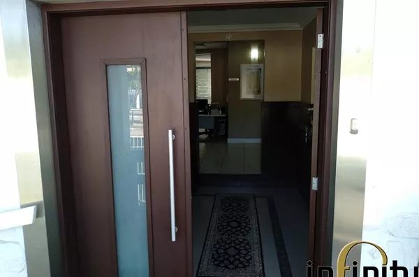 Casa Comercial no Bairro São João - CÓD 578