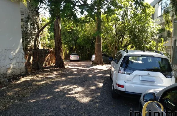 Casa Comercial no Bairro São João - CÓD 578
