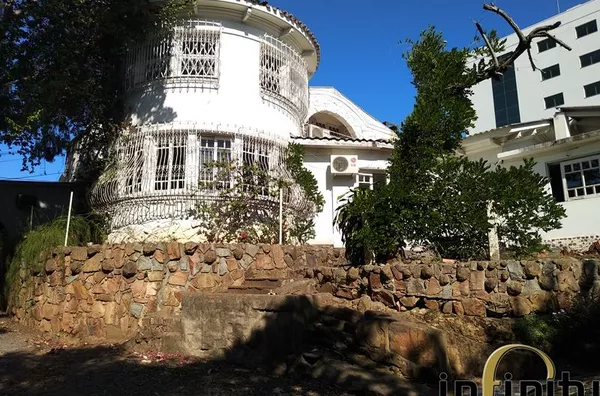 Casa Comercial no Bairro São João - CÓD 578