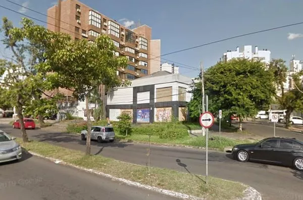 Casa Comercial na Av. Goethe - CÓD 600