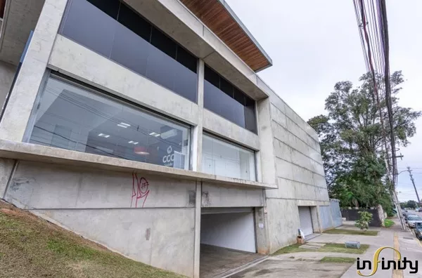 Loja para aluguel na Av. Juca Batista