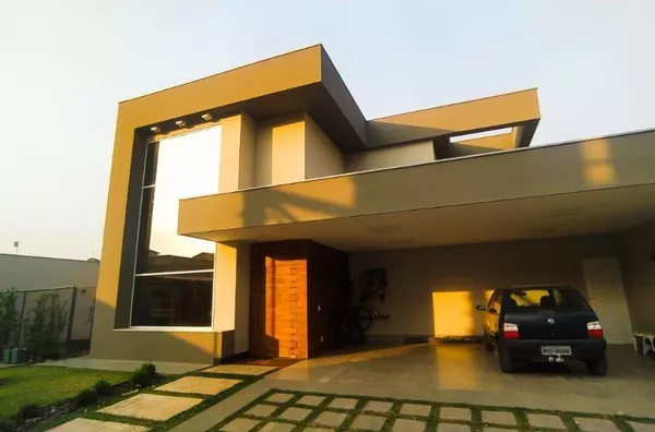 Casa de 04 quartos com acabamento em alto padrão