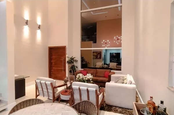 Casa de 04 quartos com acabamento em alto padrão