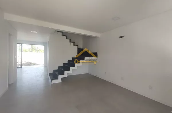 Casa a Venda na Cachoeira do Bom Jesus em Florianópolis