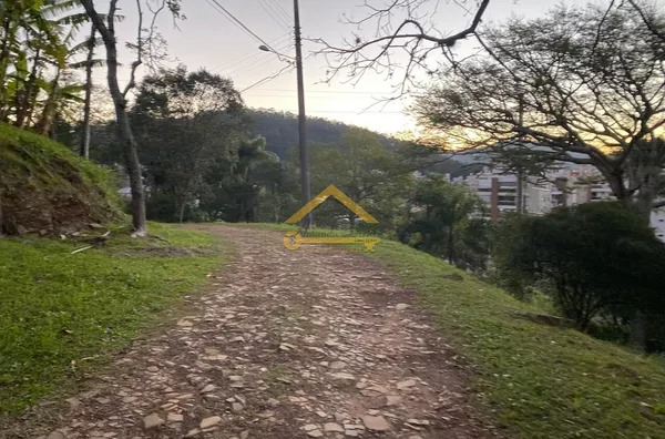 Área a Venda, no Córrego Grande em  Florianópolis